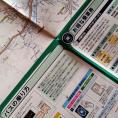 バスの乗り方やお得な乗車券、路線図などが掲載された宮古市公共交通マップの写真