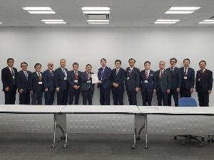 文部科学省