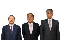 宮古金型研究会の3名が並んでいる写真
