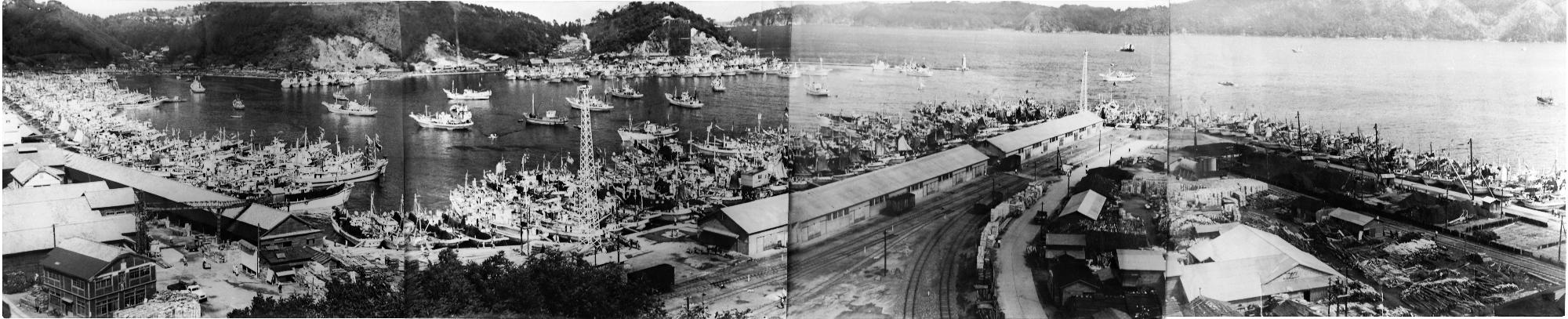 漁船でにぎわう宮古港（昭和27年）