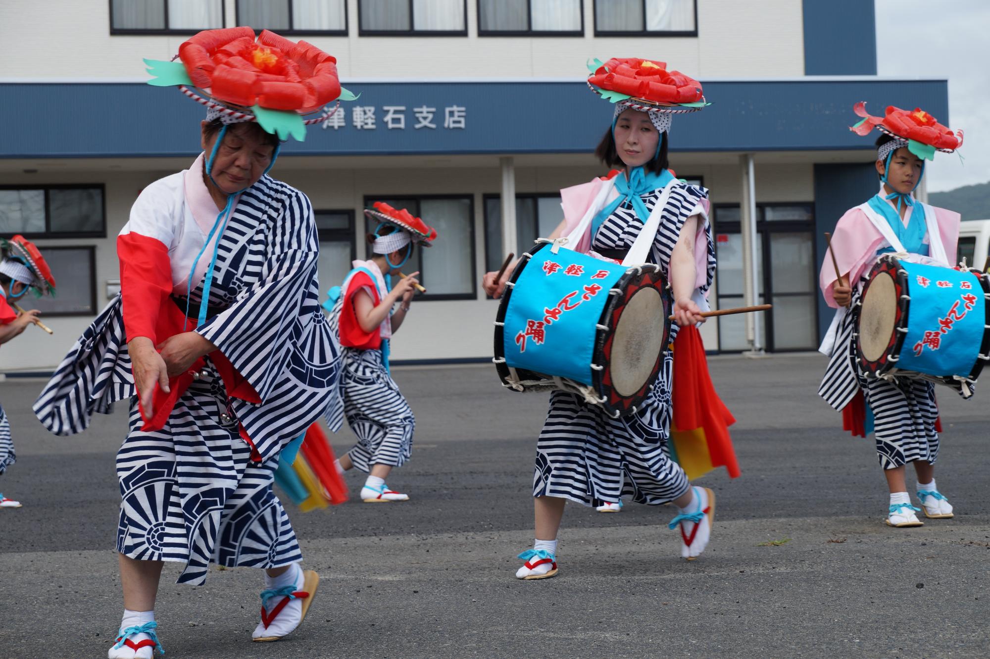 津軽石さんさ踊り